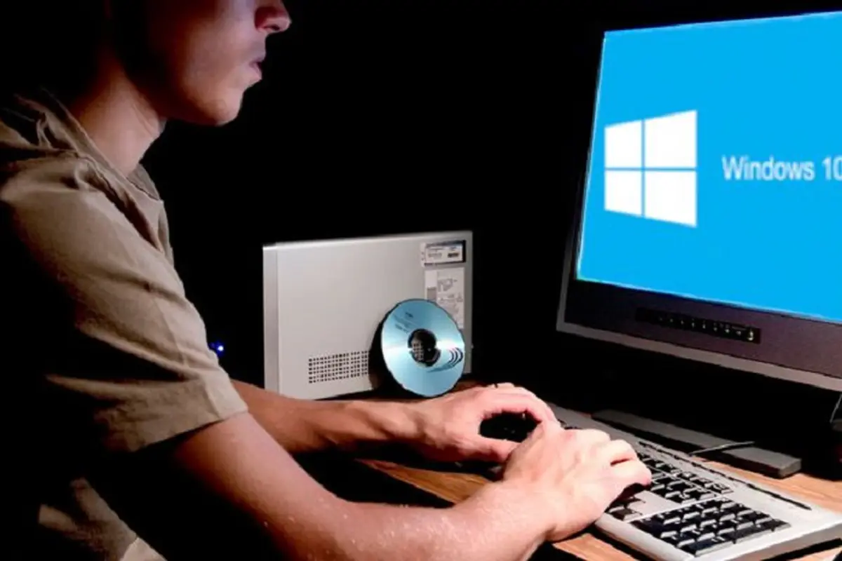 Email Berisi Malware Incar Calon Pengguna Windows 10