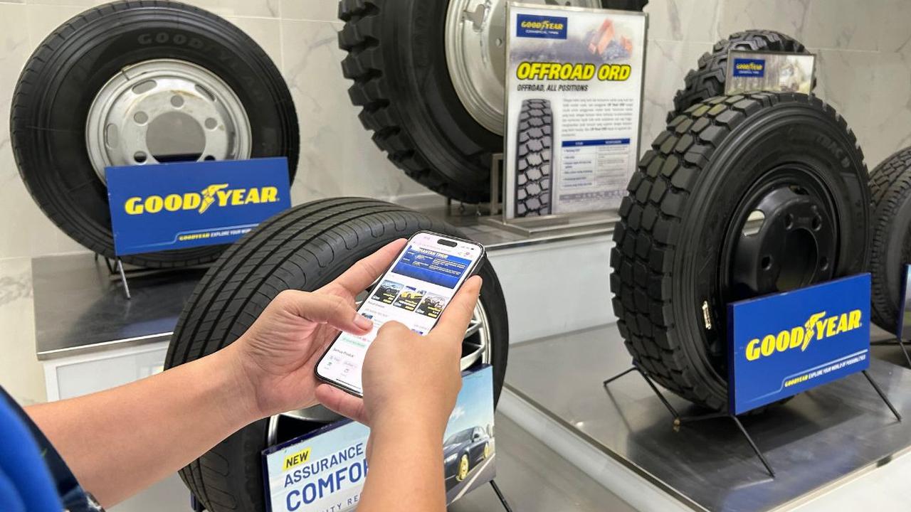 Menurut Arfianti, gerai resmi online untuk ban Goodyear ini merupakan yang pertama di Indonesia