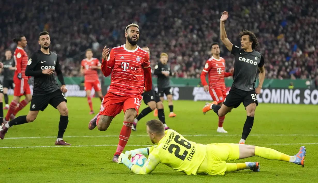 <p>Pelatih anyar Bayern yakni Thomas Tuchel mengakui bahwa ia bertanggung jawab atas hasil pahit tersebut. (AP Photo/Matthias Schrader)</p>