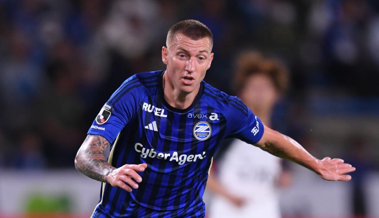 Musim ini, pemain berusia 33 tahun ini sudah mencetak empat gol, meski berstatus sebagai pemain
pelapis. (Dok. J League)