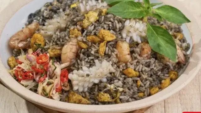 Resep nasi goreng tinta cumi