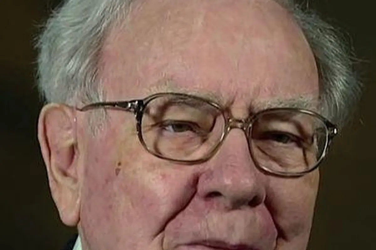 40 Warren Buffett Quotes About Investing, Business, Life, And Success