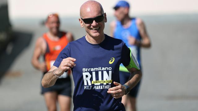 Ilustrasi kacamata lari