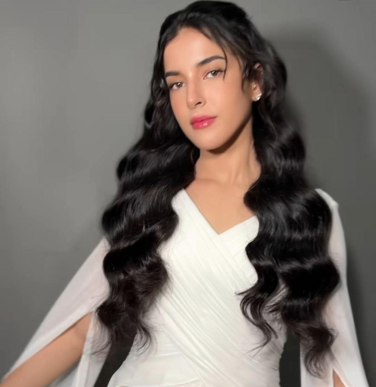 7 Potret Makeup Natural Tasya Farasya, Pesona yang Disebut Bidadari