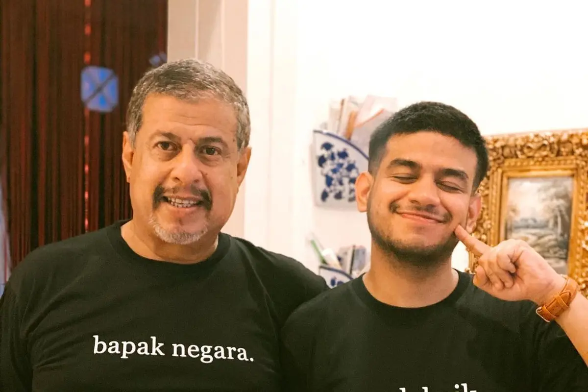 6 Potret Kedekatan Fadil Jaidi dan Sang Ayah, Kompak Bikin Konten Lucu