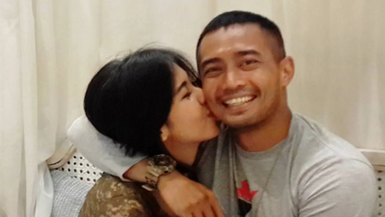 [Bintang] Yama Carlos dan Arfita Dwi Putri