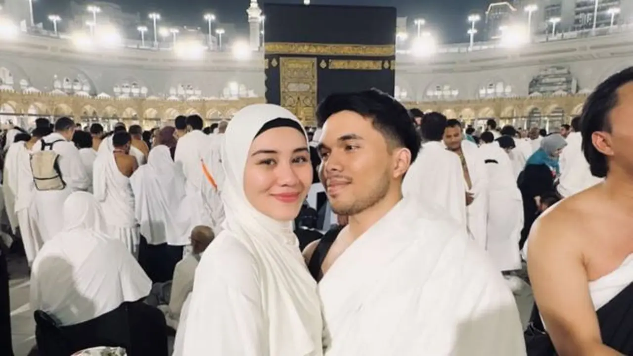4 Potret Pasutri Thariq Halilintar dan Aaliyah Massaid Jalani Umrah, Perjalanan Penuh Syukur  (credit: instagram.com/thariqhalilintar)
