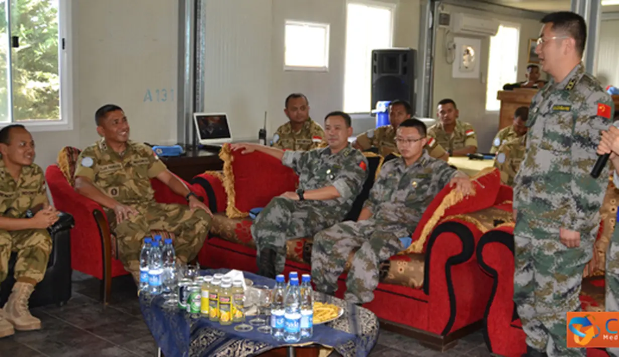 Citizen6, Lebanon: Kunjungan ini dalam rangka Courtesy Call  sekaligus undur diri Letkol Li yang akan mengakhiri masa tugasnya di Lebanon bertempat di di ruang pertemuan Markas Indobatt, Adshid al Qusayr, Lebanon Selatan. (Pengirim: Badarudin Bakri)