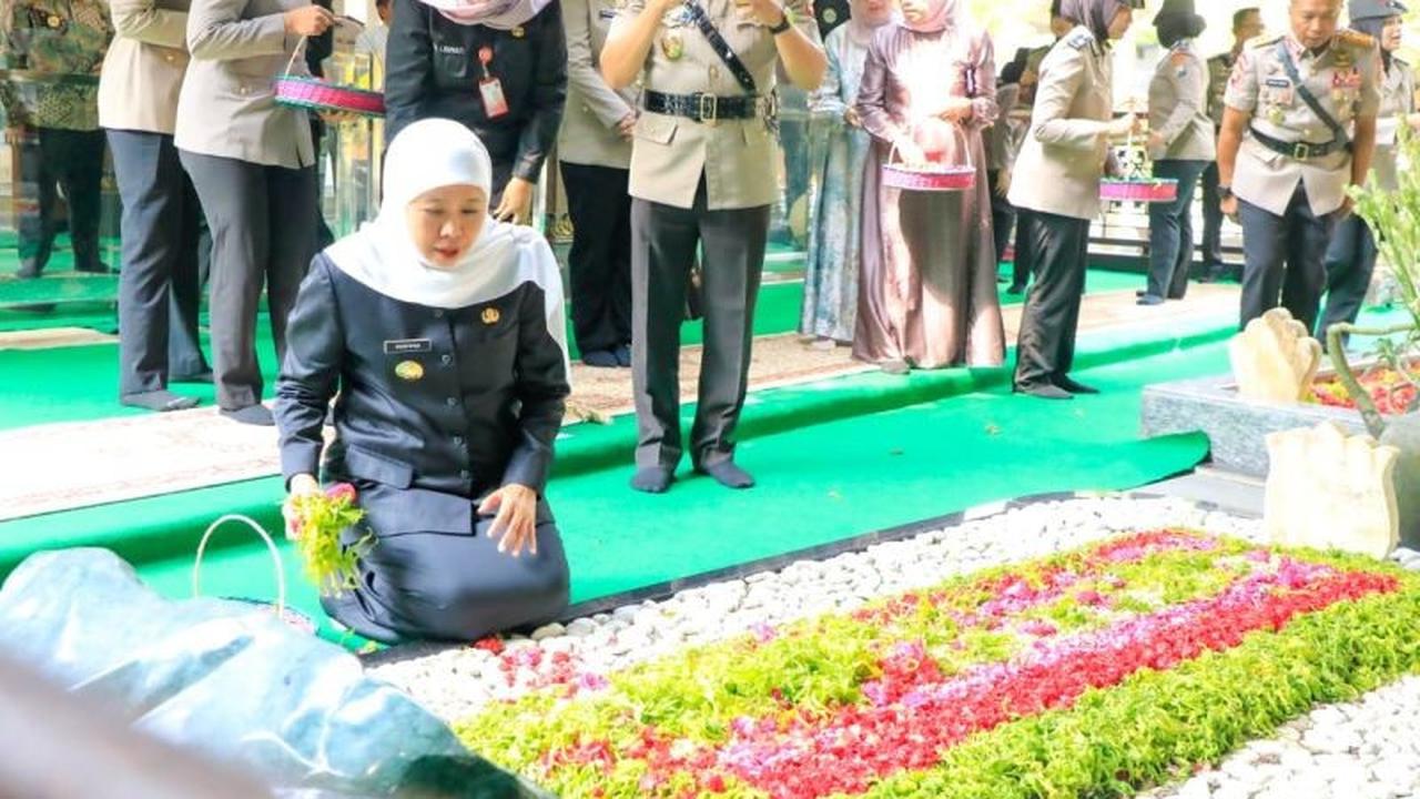 Gubernur Khofifah dan Kapolri Ziarah Makam Bung Karno, Ingatkan Semangat Perjuangan Bangsa
