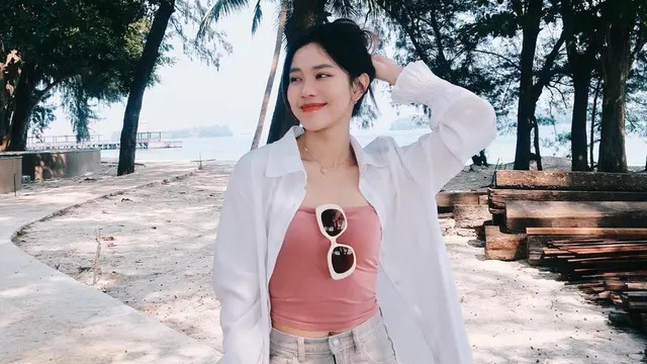 7 Potret Jessica Jane Adik Jess No Limit Pamer Pacar, Liburan Romantis di Pantai