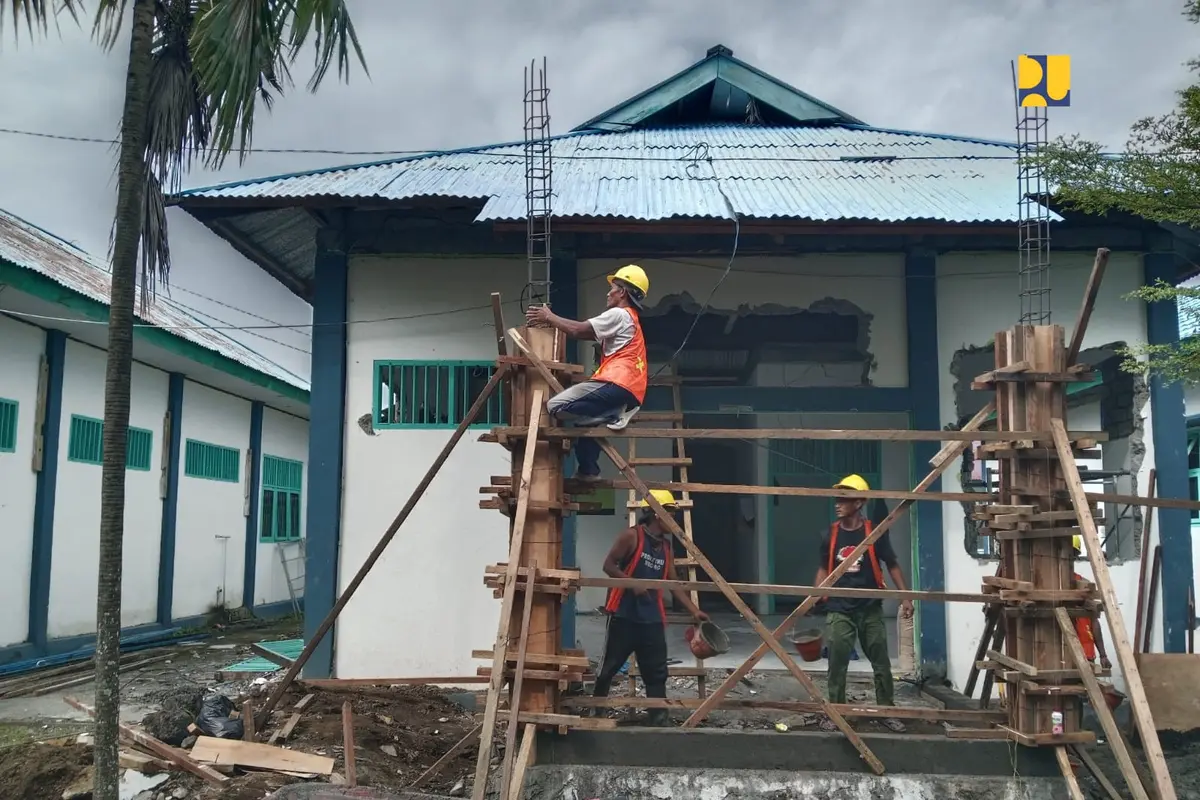 Kementerian PU mempercepat penanganan rehabilitasi/renovasi sarana prasarana program Sekolah Rakyat Tahap I. (Foto: Kementerian PU)