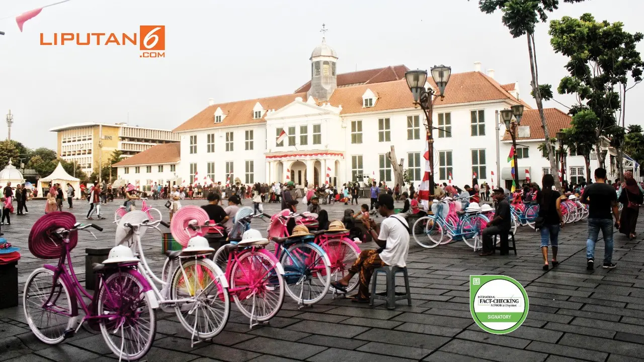 banner cek fakta Kota Tua