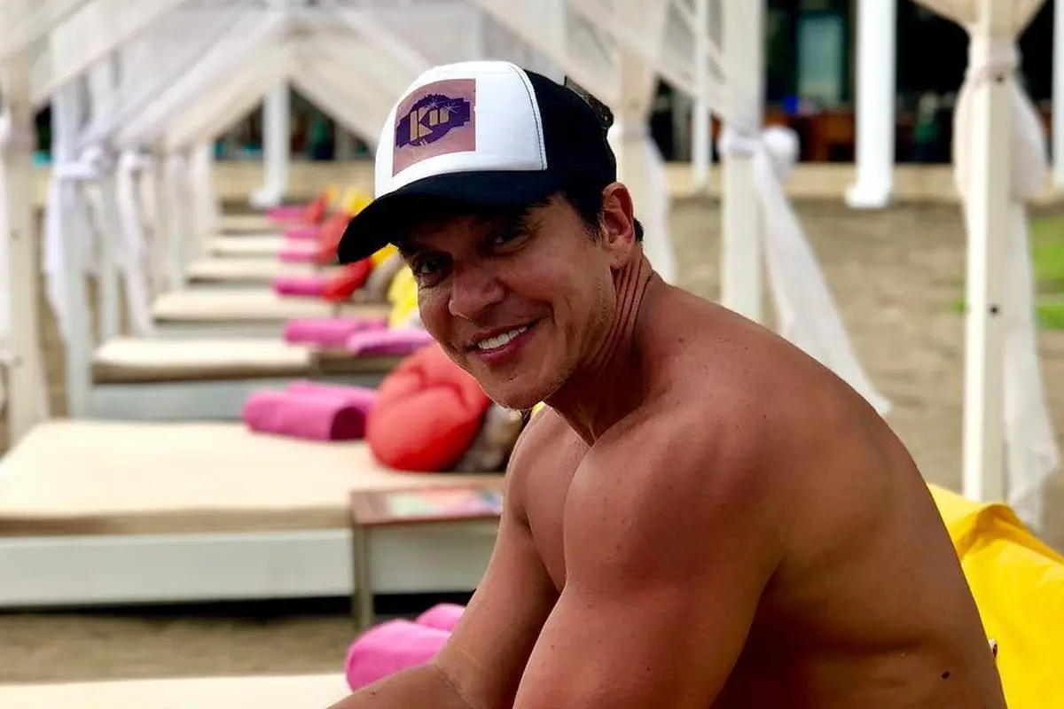 Zumba oleh Beto Perez
