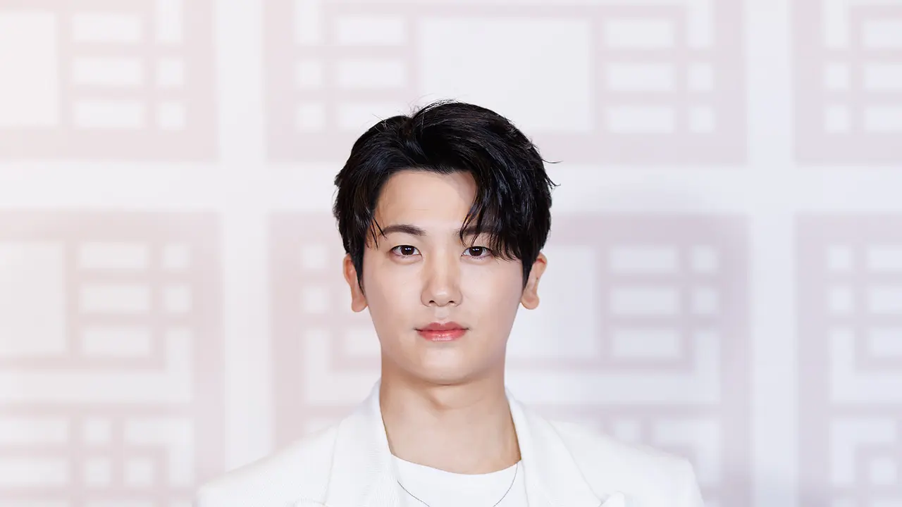 Park Hyung Sik