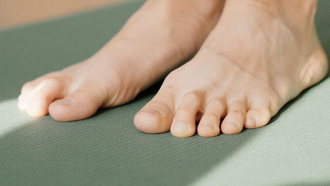 10 Perawatan Dasar Tumit Pecah-Pecah, Manjakan Kaki Agar Tampak Sehat