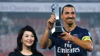 Zlatan Ibrahimovic, menerima trofi MVP setelah memenangkan pertandingan Piala Super Prancis di Workers Stadium, China, (2/8/14). (REUTERS/Petar Kujundzic)