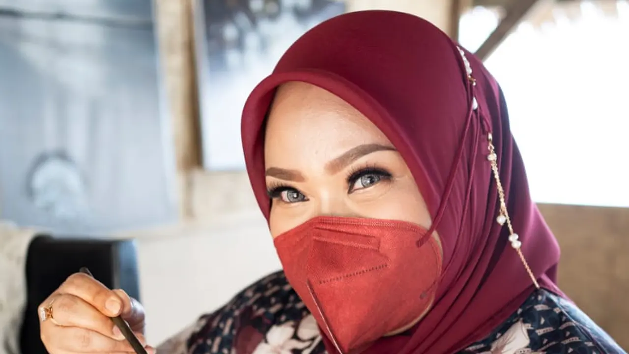 Desainer Andya Kartika