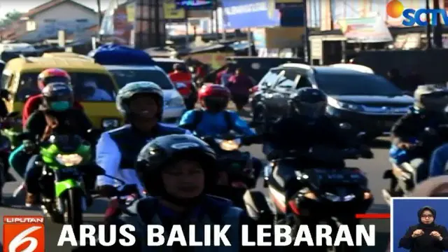 Meski ramai, kendaraan masih dapat dipacu dengan kecepatan normal.