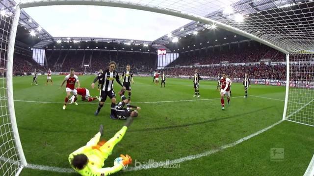 Berita video penyelamatan-penyelamatan terbaik yang terjadi pada pekan ke-28 Bundesliga 2017-2018. This video presented by BallBall.