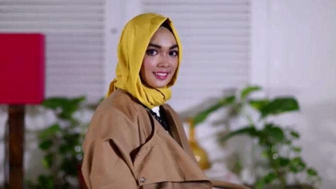 Tutorial Hijab Pasmina yang Super Simpel - Ramadan ...