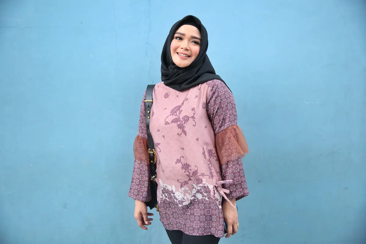 [Fimela] Sheza Idris
