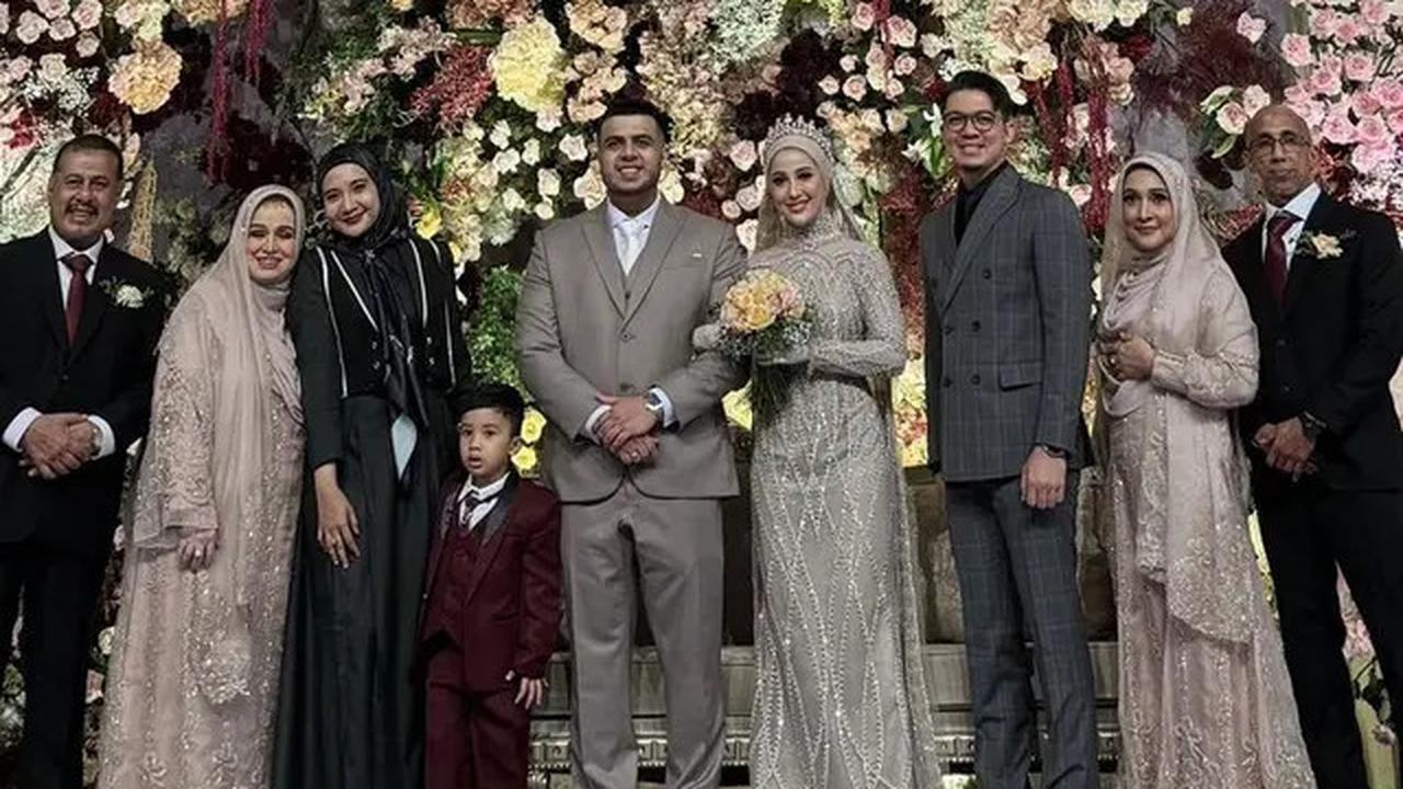 8 Gaya Kondangan Seleb dan Pejabat di Acara Ngunduh Mantu Yislam Kakak Fadil Jaidi
