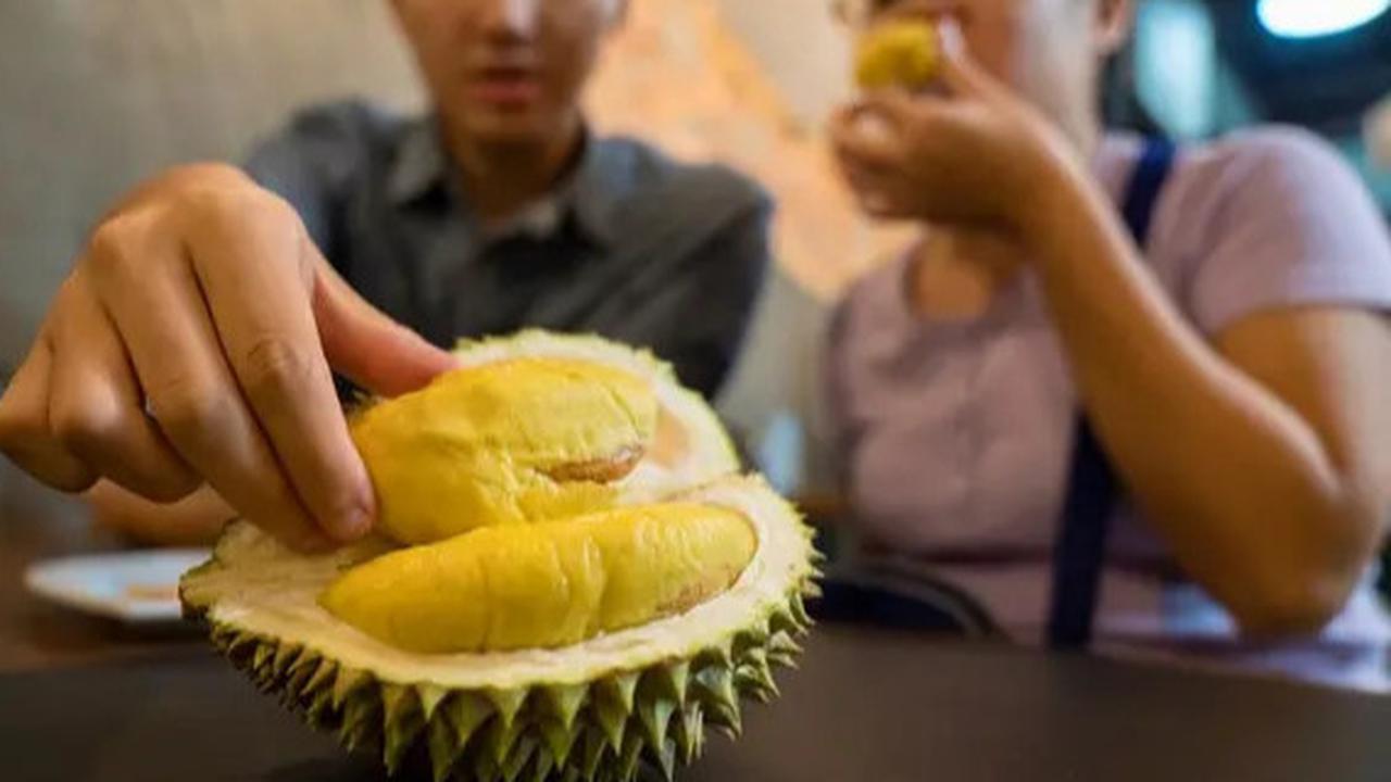 Cara Aman Makan Durian Bagi Penderita Darah Tinggi, Menikmati Tanpa Risiko