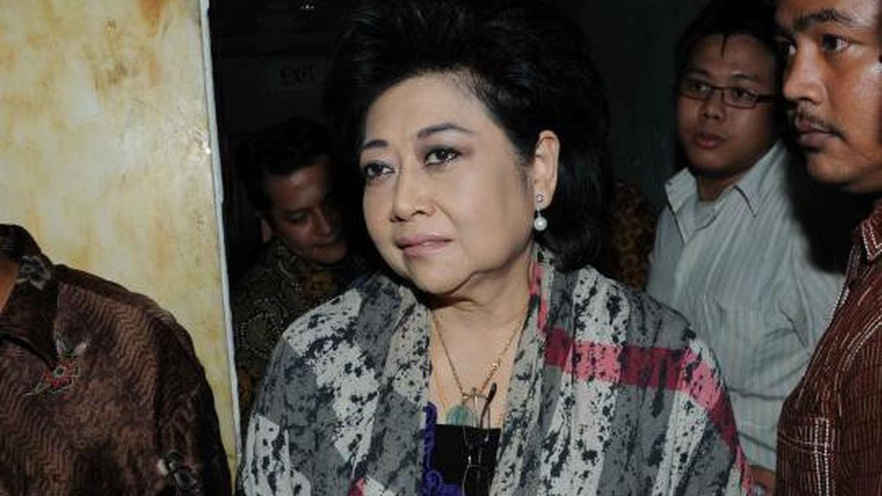 Hartati Murdaya jalani sidang perdana
