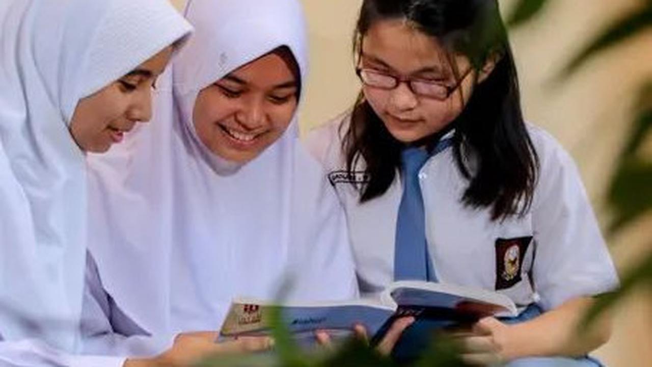 Panduan Lengkap Cara Pasang Dasi SMA dengan Benar dan Rapi