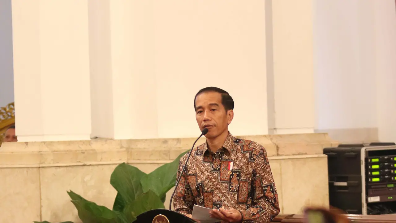 Jokowi Terima Aliansi Masyarakat Adat Nusantara