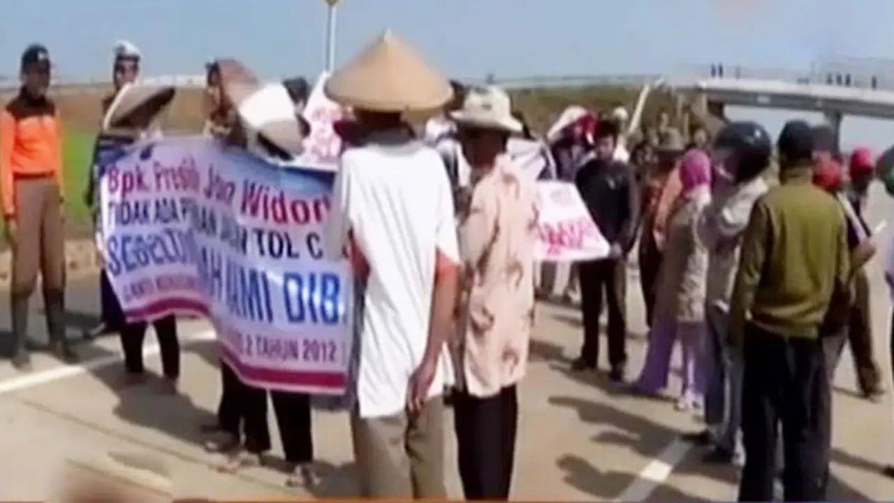 20150629-Tol Cipali-Demo Warga-Majalengka