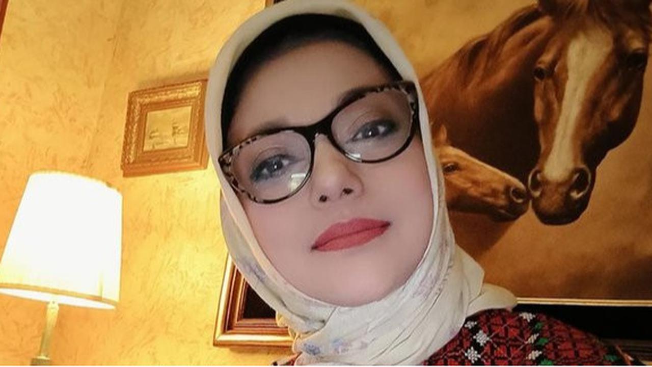 Masya Allah Keluarga Temukan Al-Quran di Samping Marisaa Haque yang Tak Sadarkan Diri