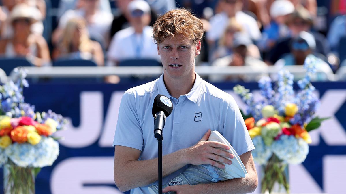 Jannik Sinner Pertahankan Gelar Final ATP, Kalahkan Alcaraz di Turin — image 1