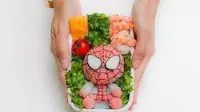 6 Kreasi Bento Bentuk Spider-Man Ini Unik, Sayang untuk Dimakan (sumber: Boredpanda)