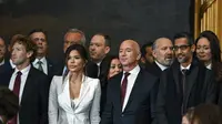 5 Momen Fesyen Unik di Pelantikan Donald Trump, Bra Tunangan Jeff Bezos Bikin Mark Zuckerberg Melirik