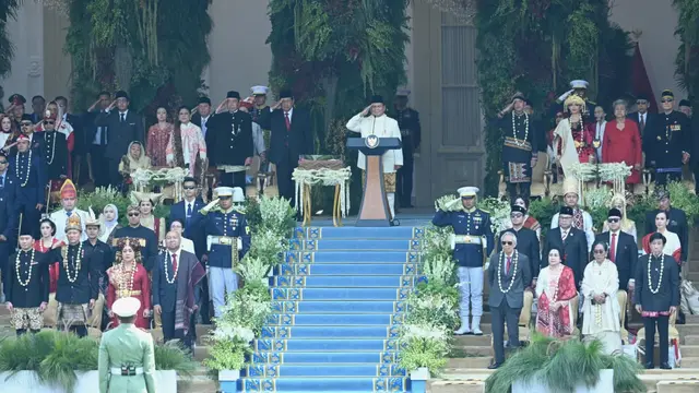 Momen upacara peringatan Hari Ulang Tahun atau HUT ke-80 RI di halaman Istana Merdeka Jakarta, Minggu (17/8/2025) yang dipimpin langsung Presiden Prabowo Subianto.