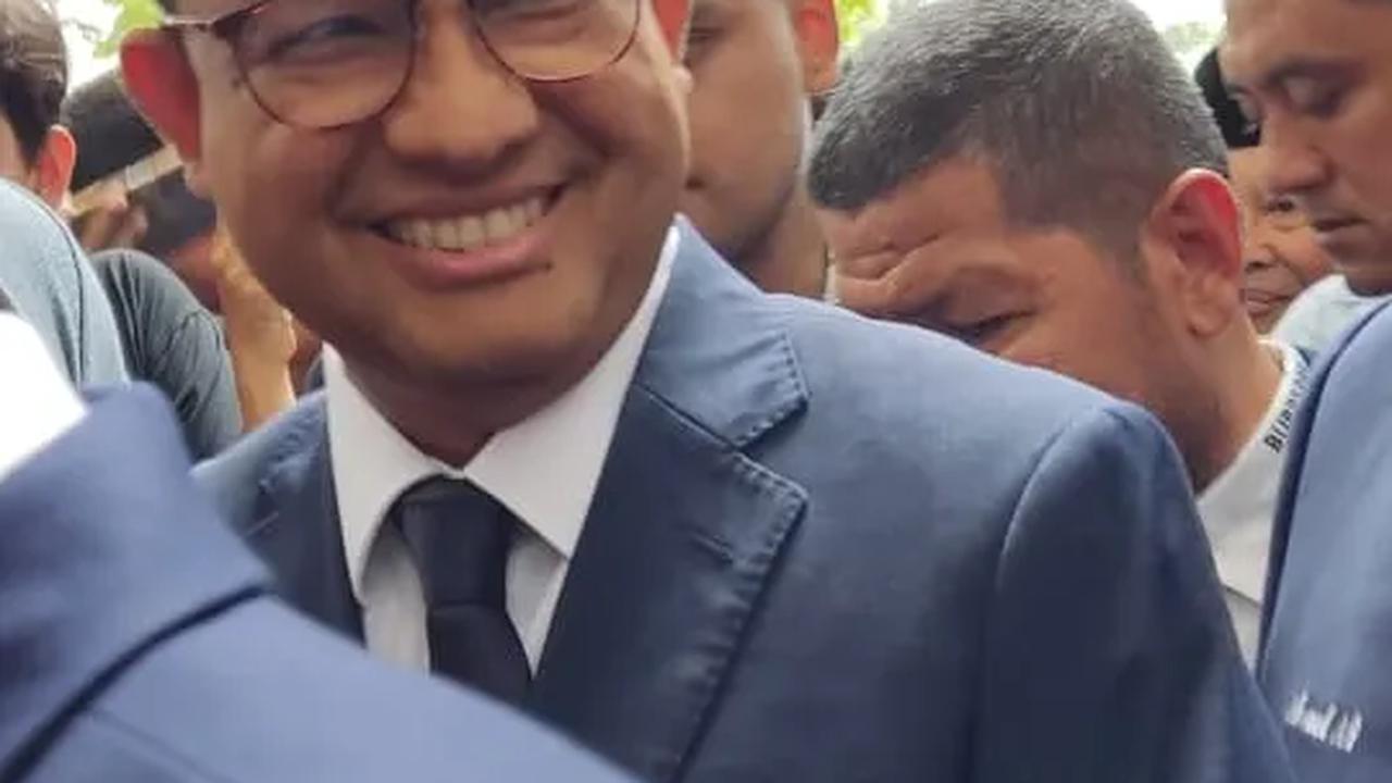 Putusan MK soal Usia Capres-Cawapres Bikin Ganjar Gelisah, Anies: Kami Fokus Hadirkan Keadilan & Perubahan