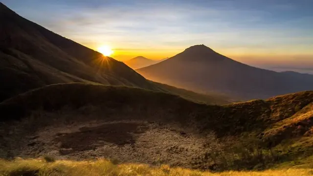 Gunung Kembang di Wonosobo Jawa Tengah @davidnuryahya