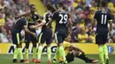 Runner-up Premier League musim lalu, Arsenal akhirnya berhasil meraih tiga poin perdana usai menaklukkan tuan rumah Watford 3-1. Gol kemenangan The Gunners dicetak oleh Santi Cazorla, Alexis Sanchez dan Mesut Ozil. (Reuters/Hannah McKay)