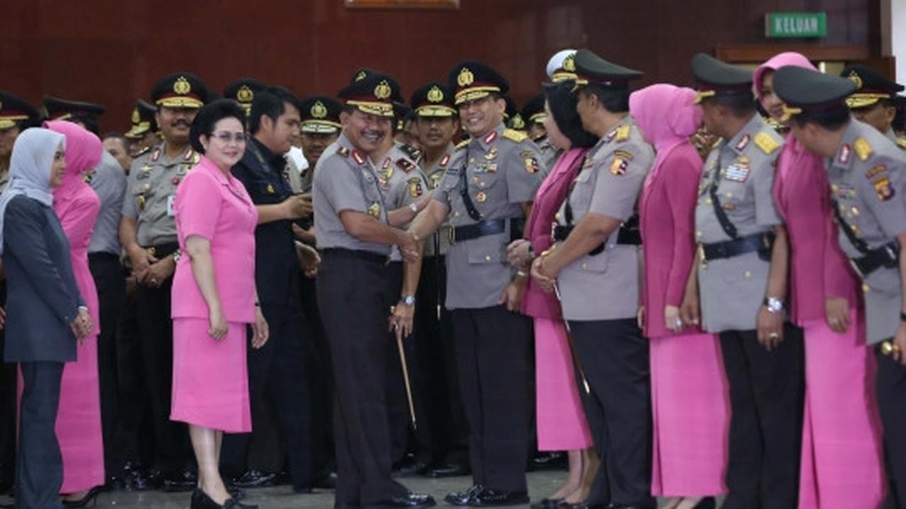 Usai Sertijab Bareskrim, Komjen Budi Waseso & Anang salam komando