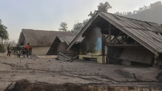 Dampak Letusan Gunung Semeru di Desa Kajar Kuning