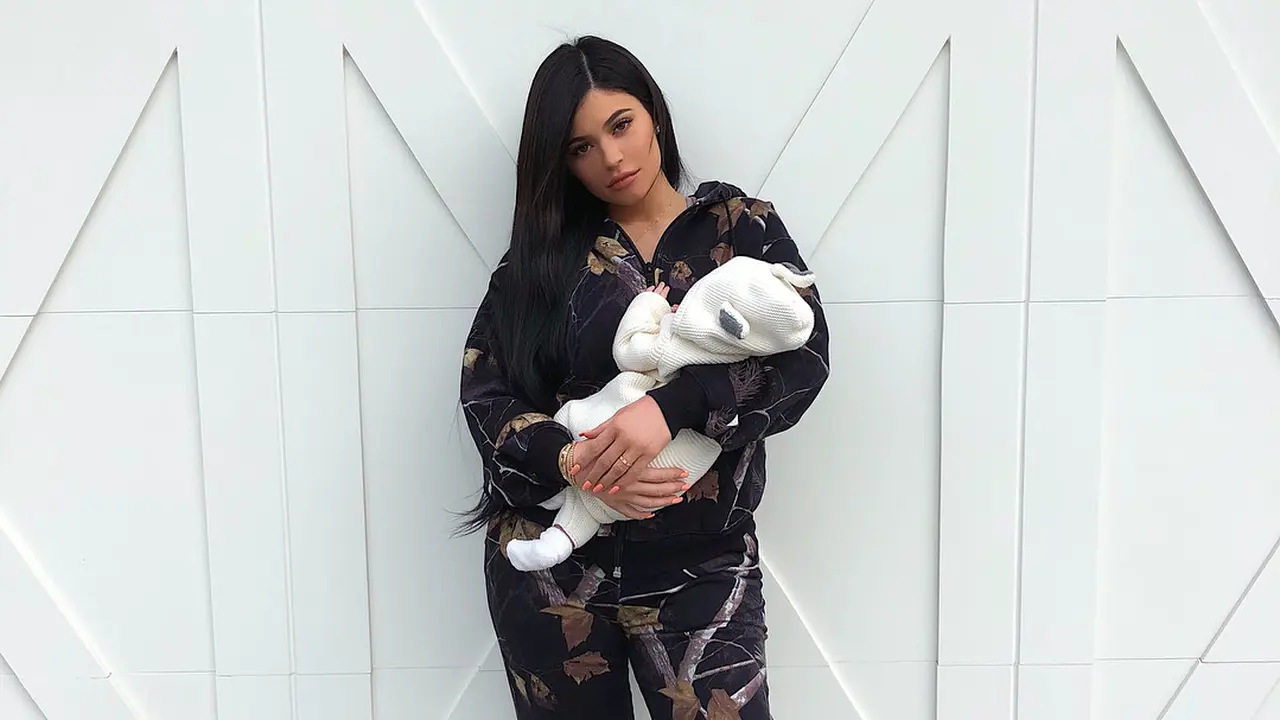 [Bintang] Kylie Jenner