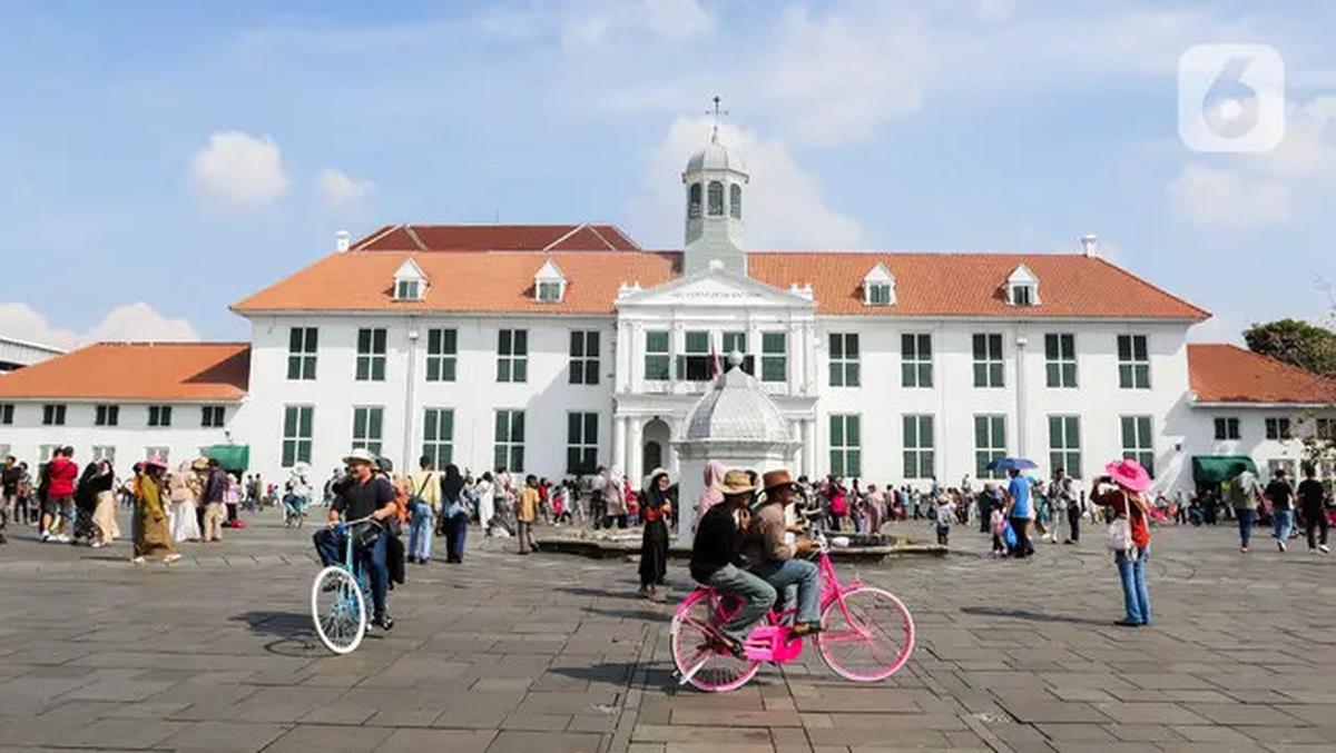 Libur Lebaran 2025, Kota Tua Jakarta Ramai Dikunjungi