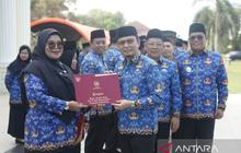 Pemkab Bangka Tengah Beri Penghargaan ASN Pengabdi hingga 30 Tahun: Apresiasi dan Motivasi