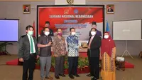 Seminar Nasional Kebangsaan bertema 'Gorontalo dalam Kerangka Tantangan dan Solusi Mengatasi Masalah Ekonomi di Masa Pandemi Covid-19, Ballroom Hotel Grand Q, Gorontalo, Selasa (17/11).