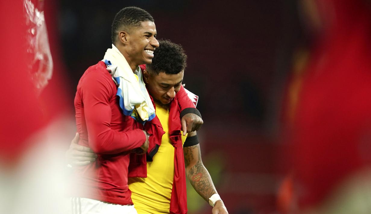 Dengan hasil ini MU berada di peringkat kelima klasemen sementara Liga Inggris dengan 29 poin. Sementara Nottingham Forest terpuruk di peringkat 19 dengan 13 poin. (AP Photo/Dave Thompson)