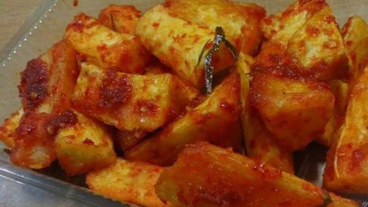 Singkong goreng balado./Copyright cookpad.com/dapur ibunara