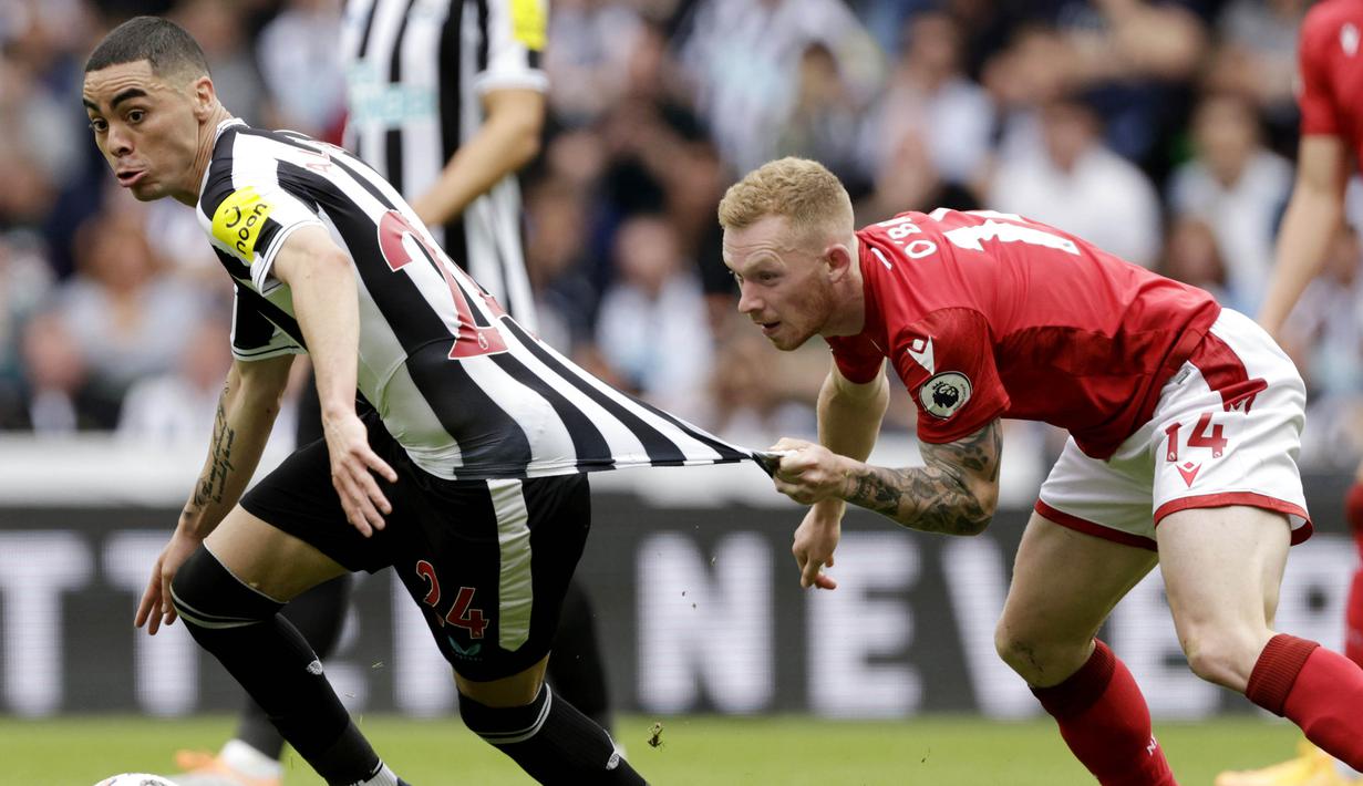 Di laga ini, Newcastle memang terbukti lebih mendominasi. Mereka mencetak penguasaan bola hingga 63 persen. Mereka mampu melepaskan 23 tembakan dan 10 di antaranya mengarah ke gawang. (Richard Sellers/PA via AP)