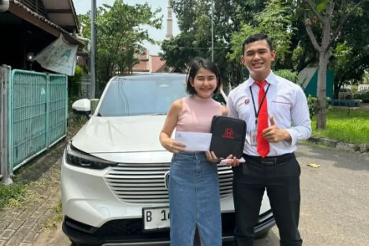 Ibu Muda Ungkap Trik Punya Mobil di Usia 25, Tak Beli Skincare Karena Terapkan Frugal Living
