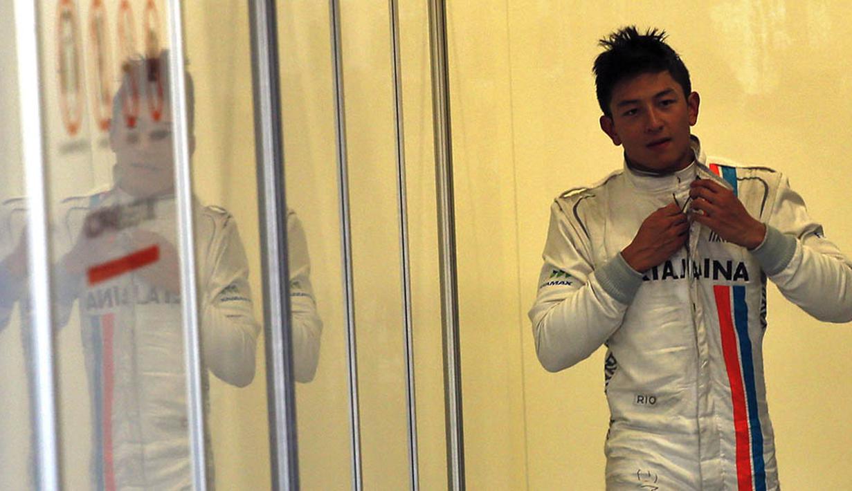 Dan tentunya yang paling membanggakan bagi rakyat Indonesia, bergabungnya pemuda asal Solo, Rio Haryanto bersama tim Manor untuk mengarungi ajang F1. (Reuters/Sergio Perez)